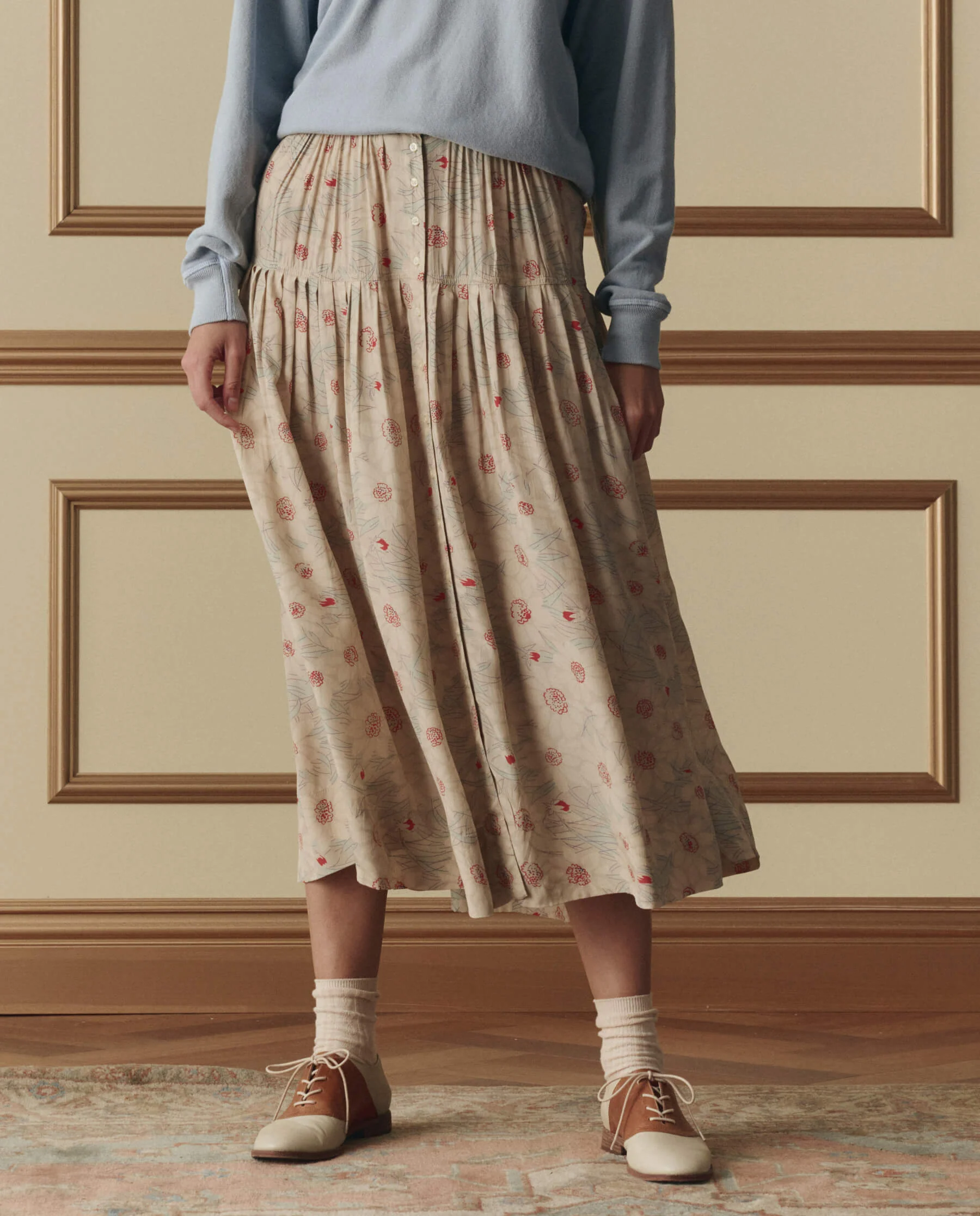 The Highland Skirt. -- Champagne Scattered Bloom