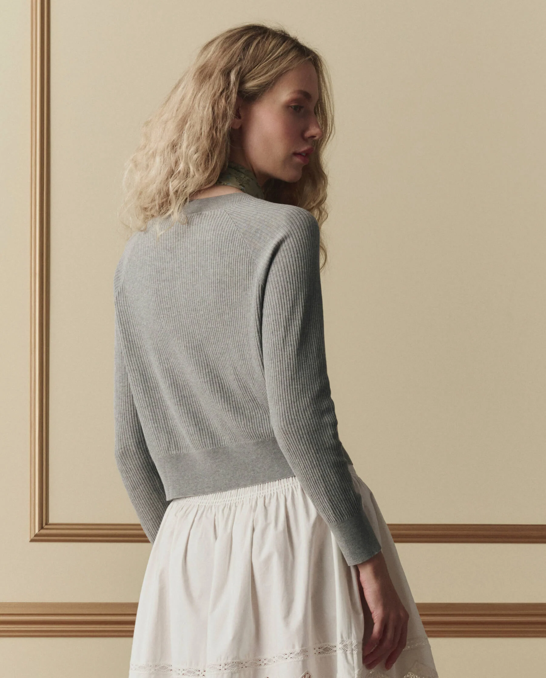 1086-the-dainty-cardigan.-heather-grey-5.webp The Dainty Cardigan. -- Heather Grey