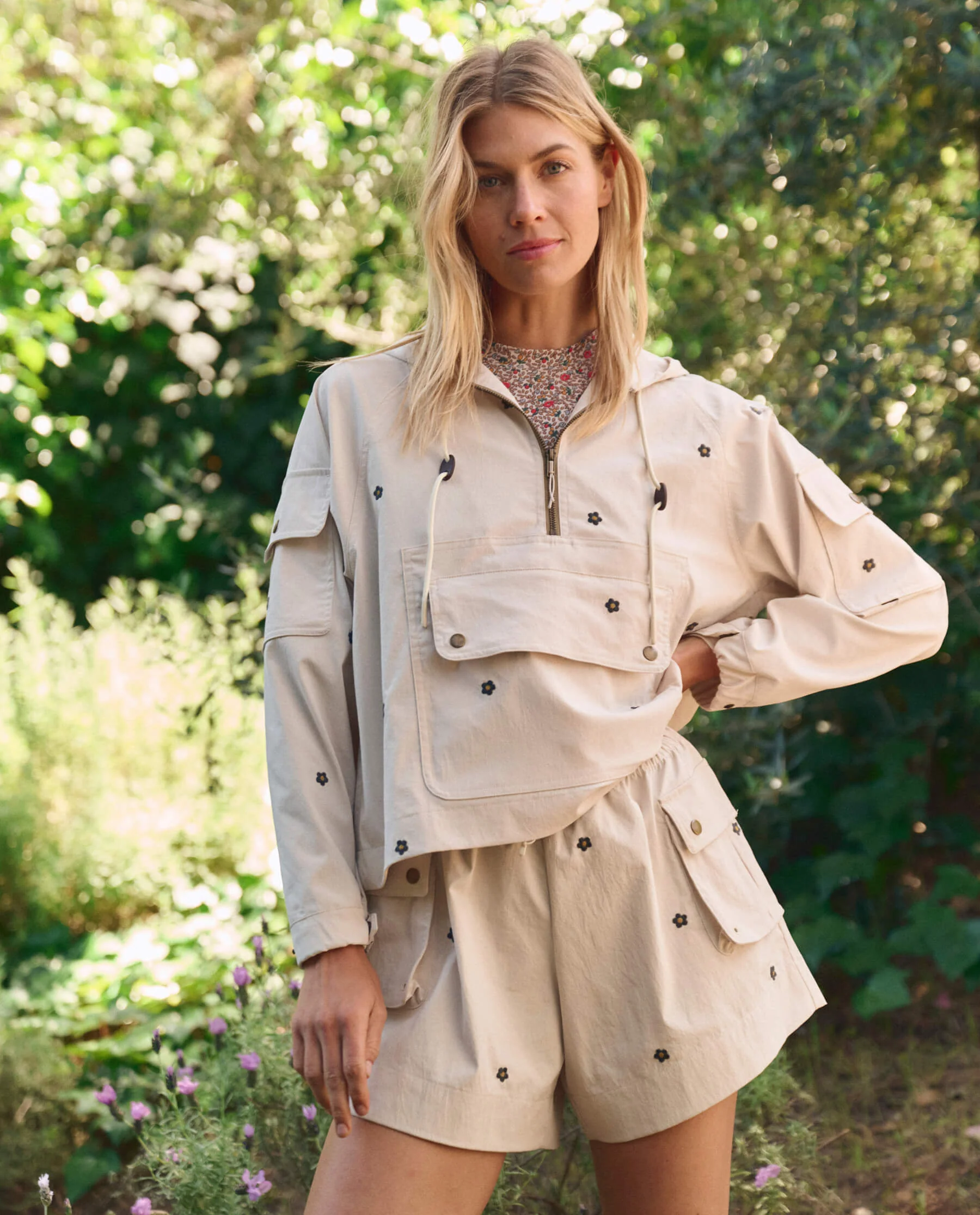 1144-the-embroidered-cropped-trailhead-pullover.-cream-with-black-daisies-3.webp The Embroidered Cropped Trailhead Pullover. -- Cream With Black Daisies