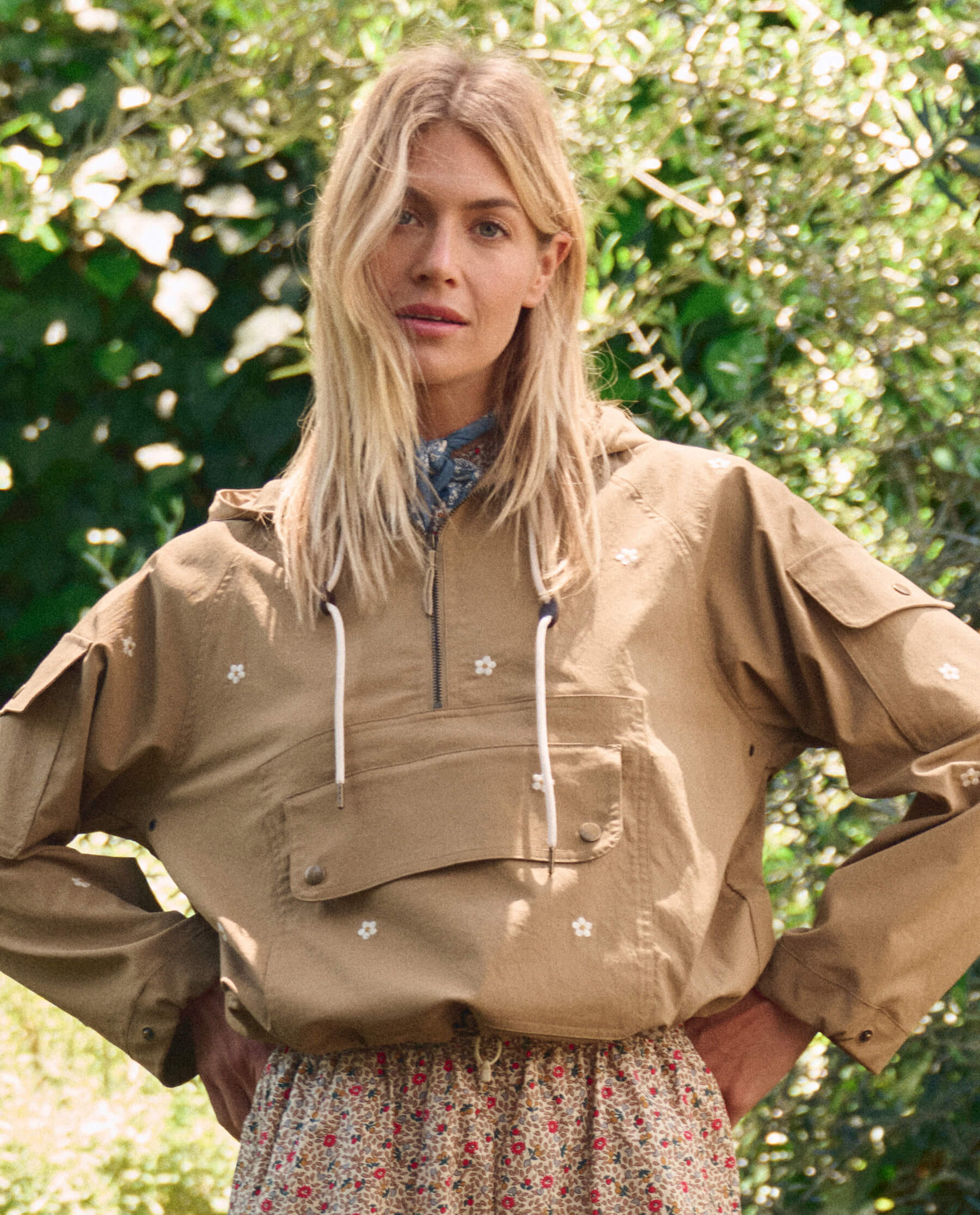 1193-the-embroidered-cropped-trailhead-pullover.-khaki-with-cream-daisies-3.jpg The Embroidered Cropped Trailhead Pullover. -- Khaki With Cream Daisies