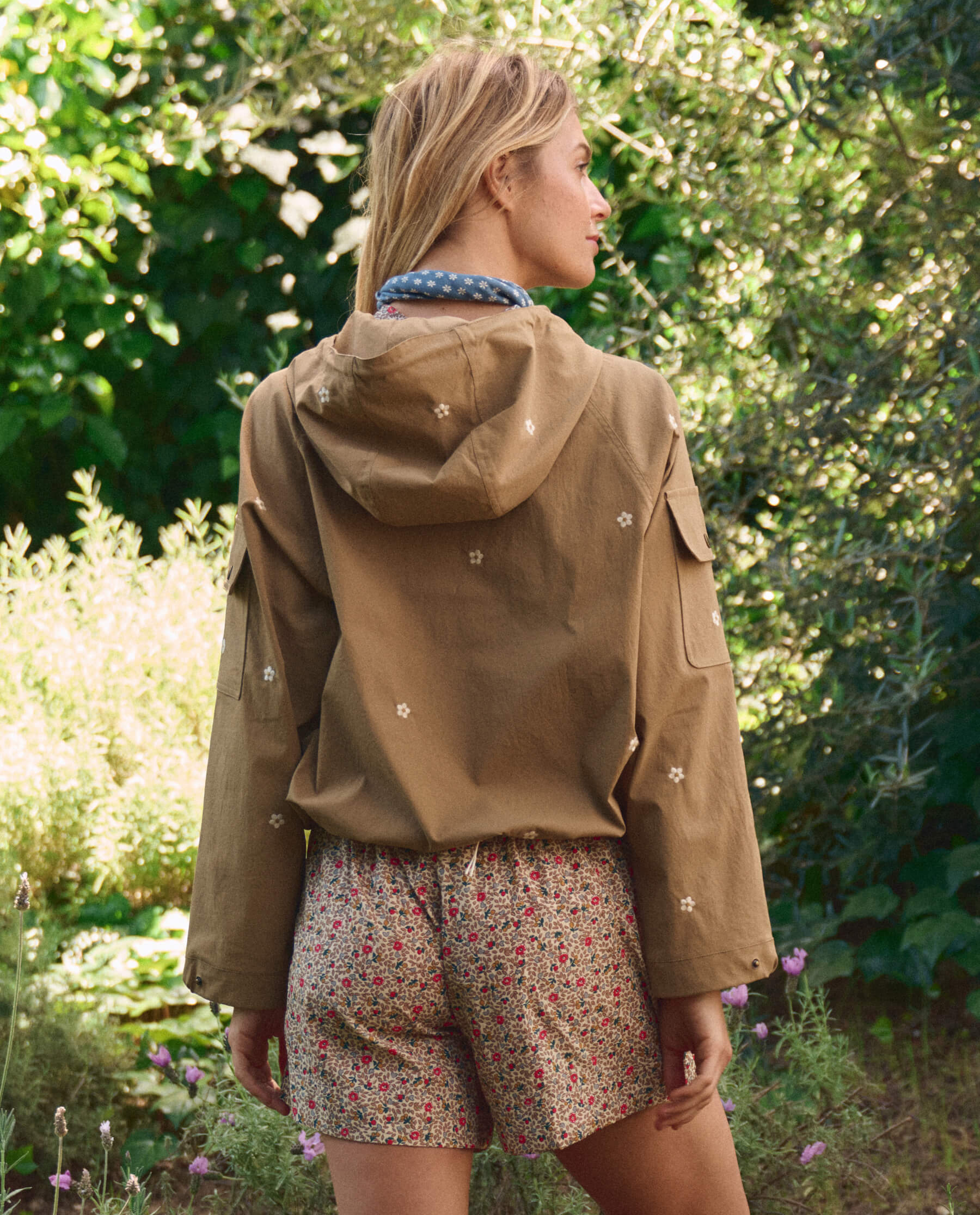 1193-the-embroidered-cropped-trailhead-pullover.-khaki-with-cream-daisies-5.jpg The Embroidered Cropped Trailhead Pullover. -- Khaki With Cream Daisies