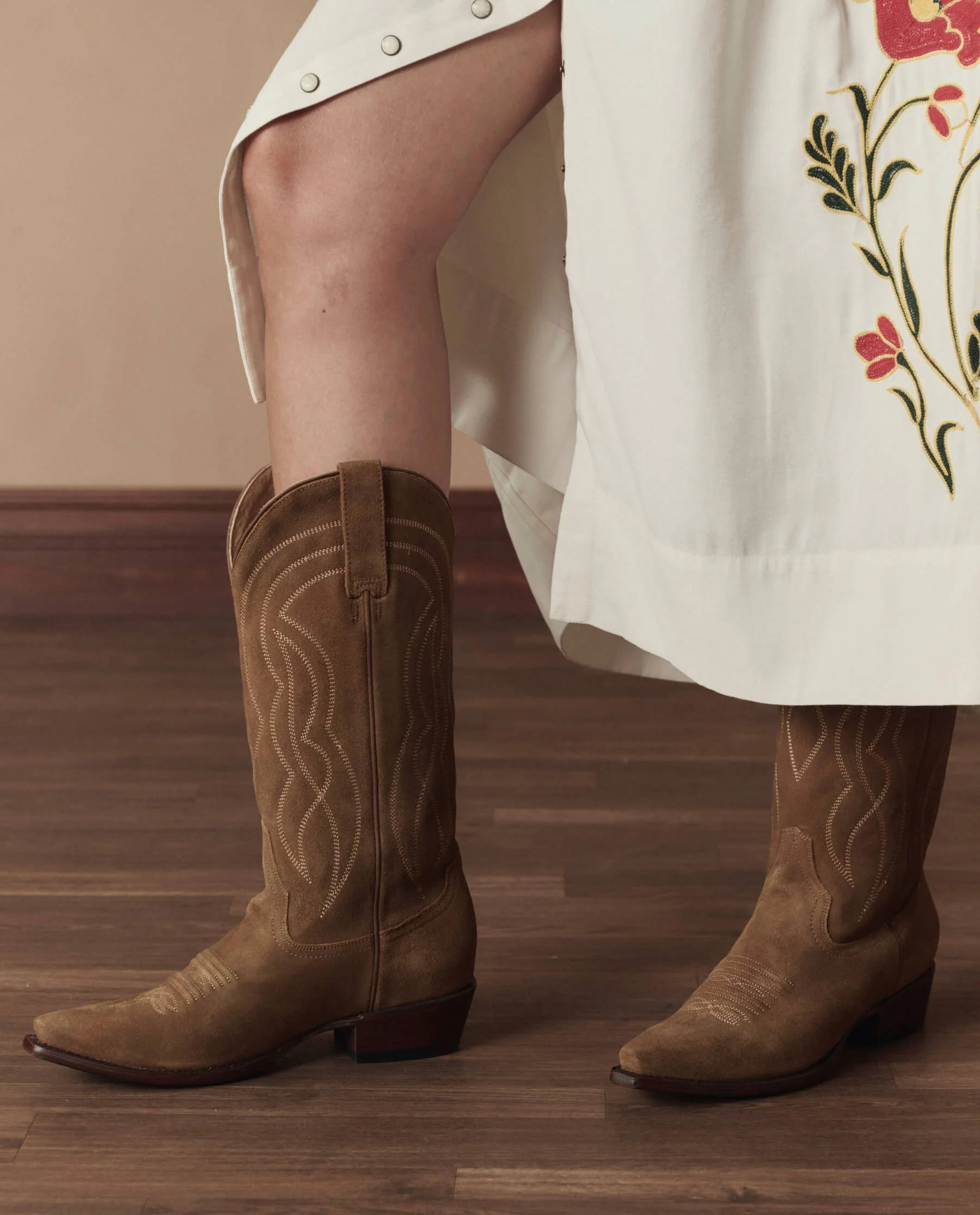 1304-the-cowboy-boot-suede-.-tan-5.webp The Cowboy Boot (Suede). -- Tan
