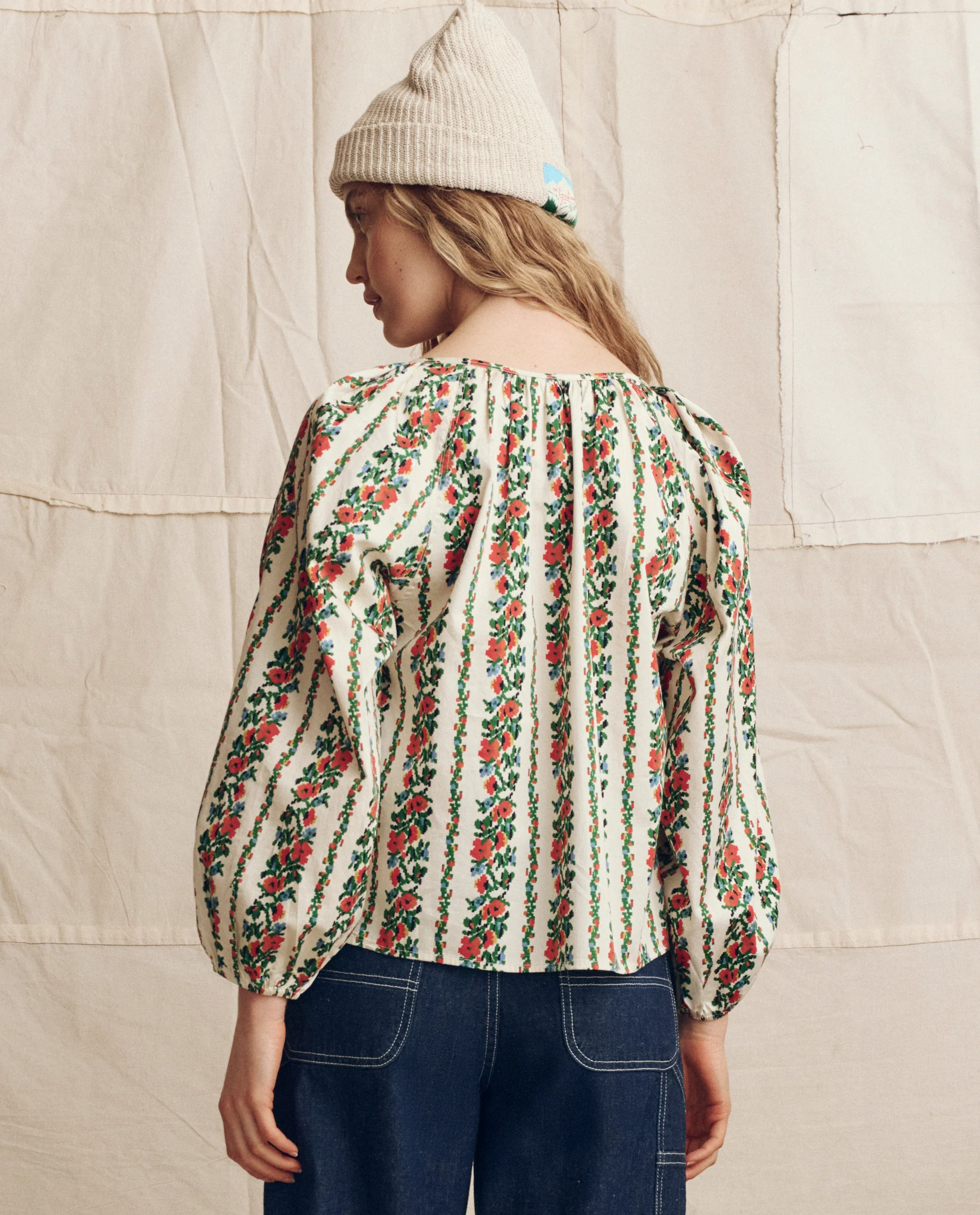The Chariot Top. -- Tapestry Floral