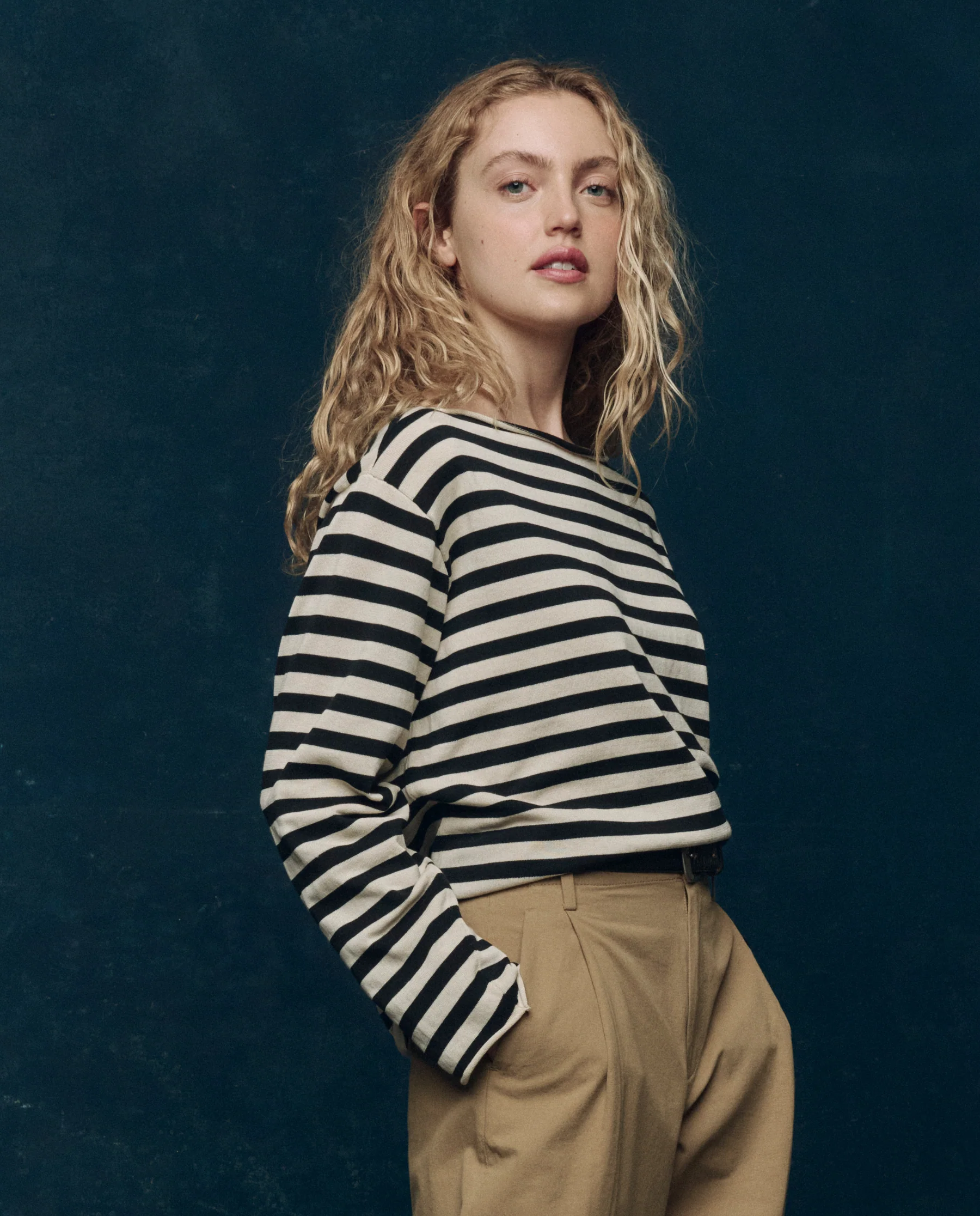 1816-the-sailor-sweater.-black-stripe-2.webp The Sailor Sweater. -- Black Stripe
