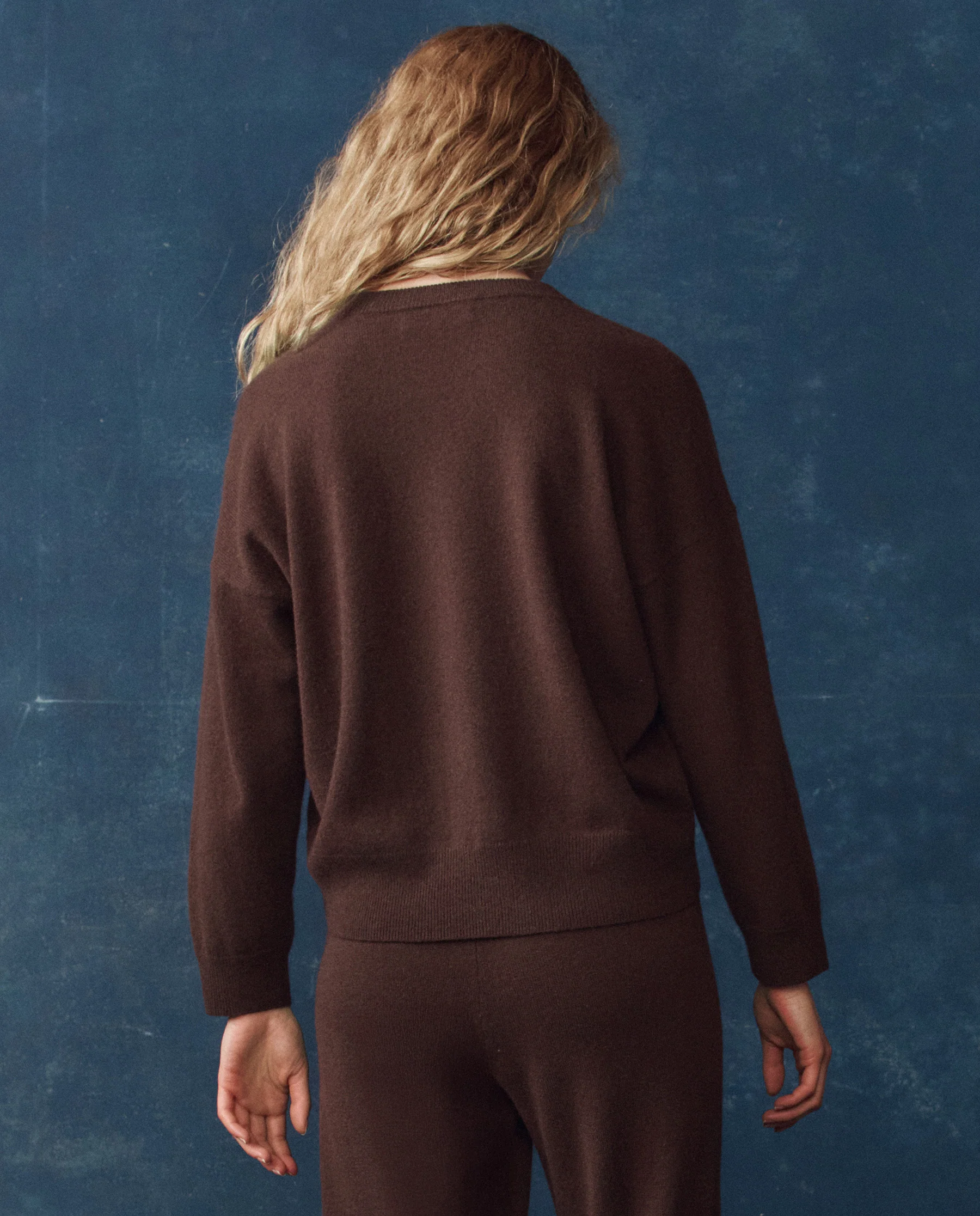 1842-the-cashmere-crew.-chocolate-2.webp The Cashmere Crew. -- Chocolate
