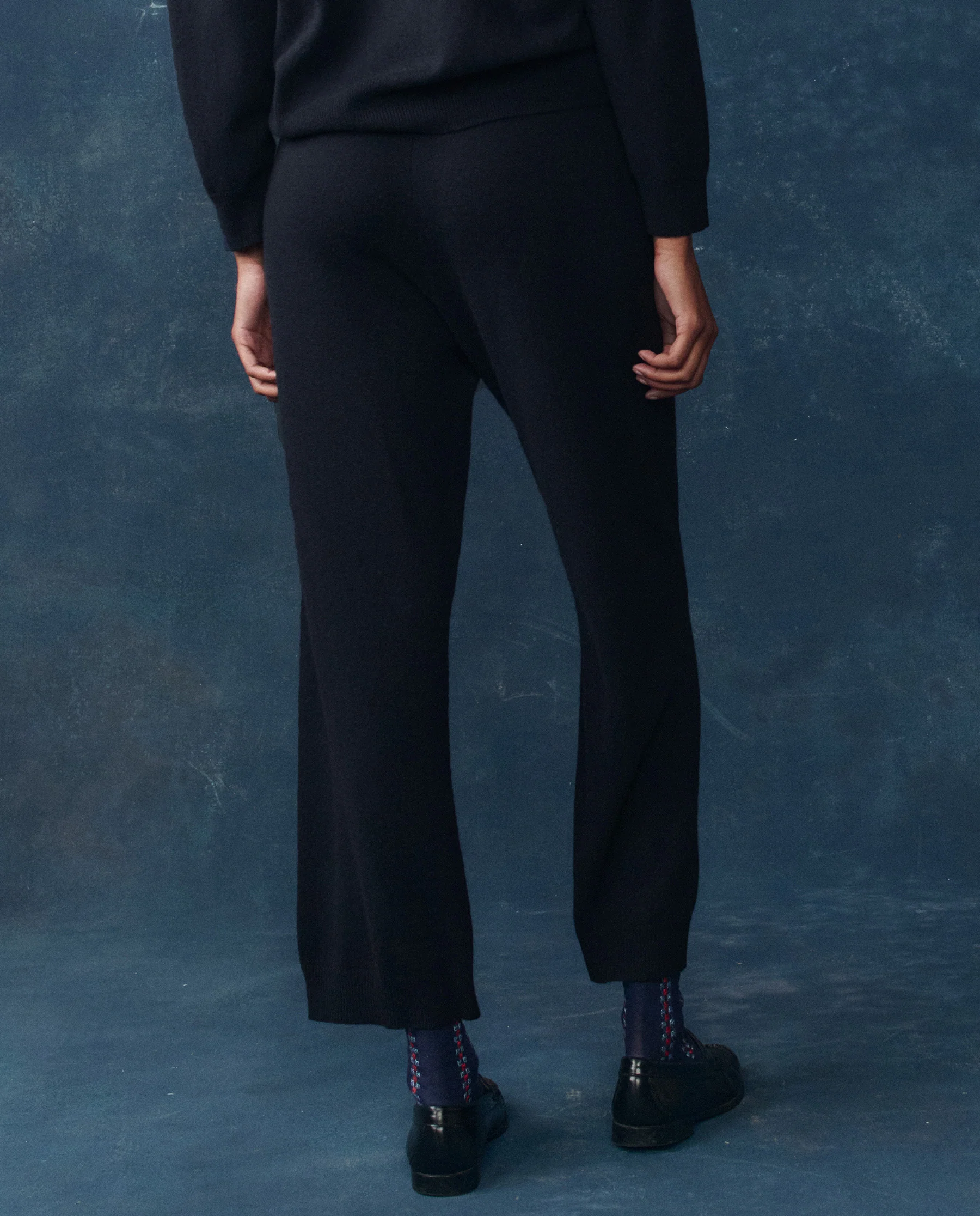 The Cashmere Lantern Pant. -- Navy