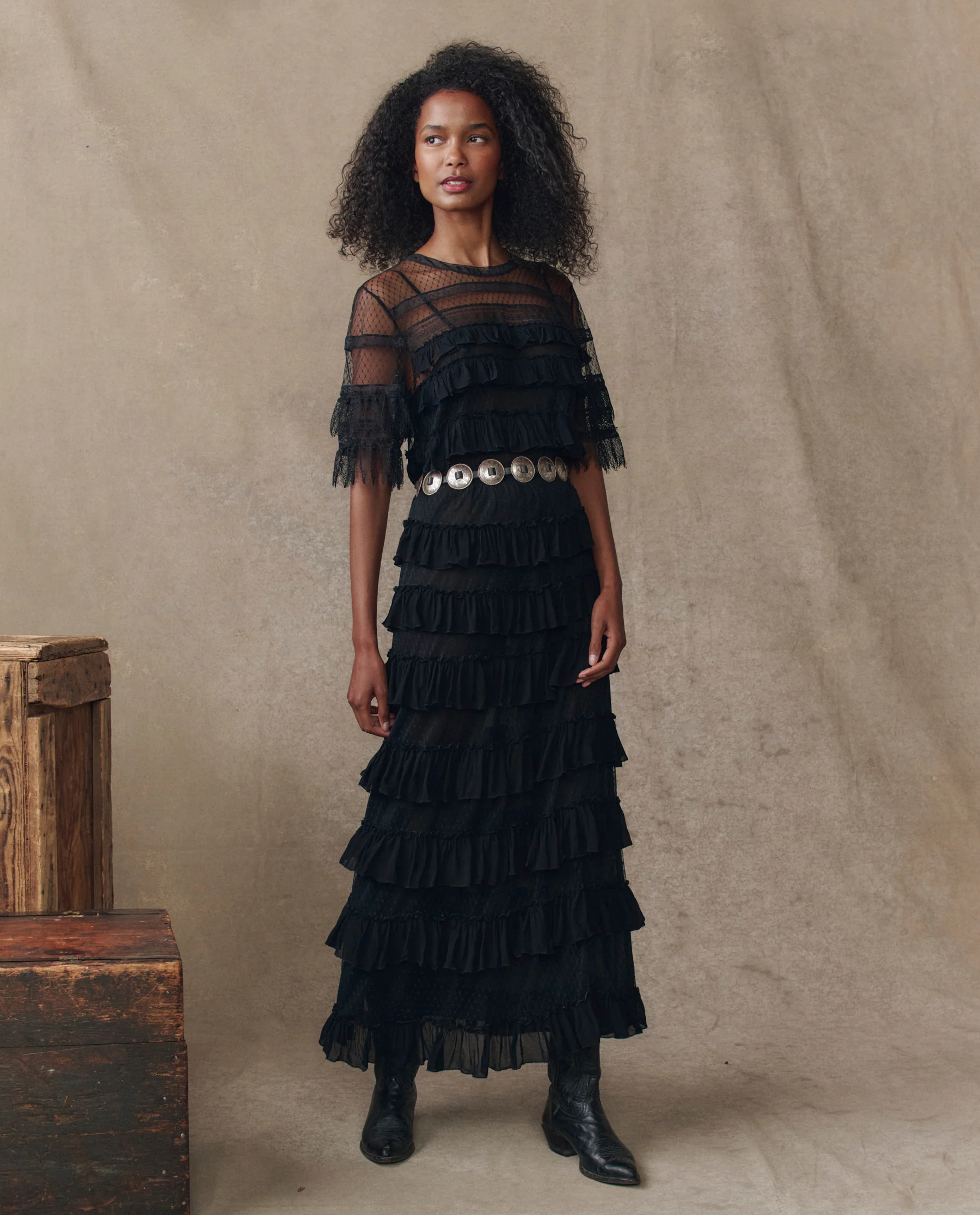The Winter Mesh Flounce Top. -- Black