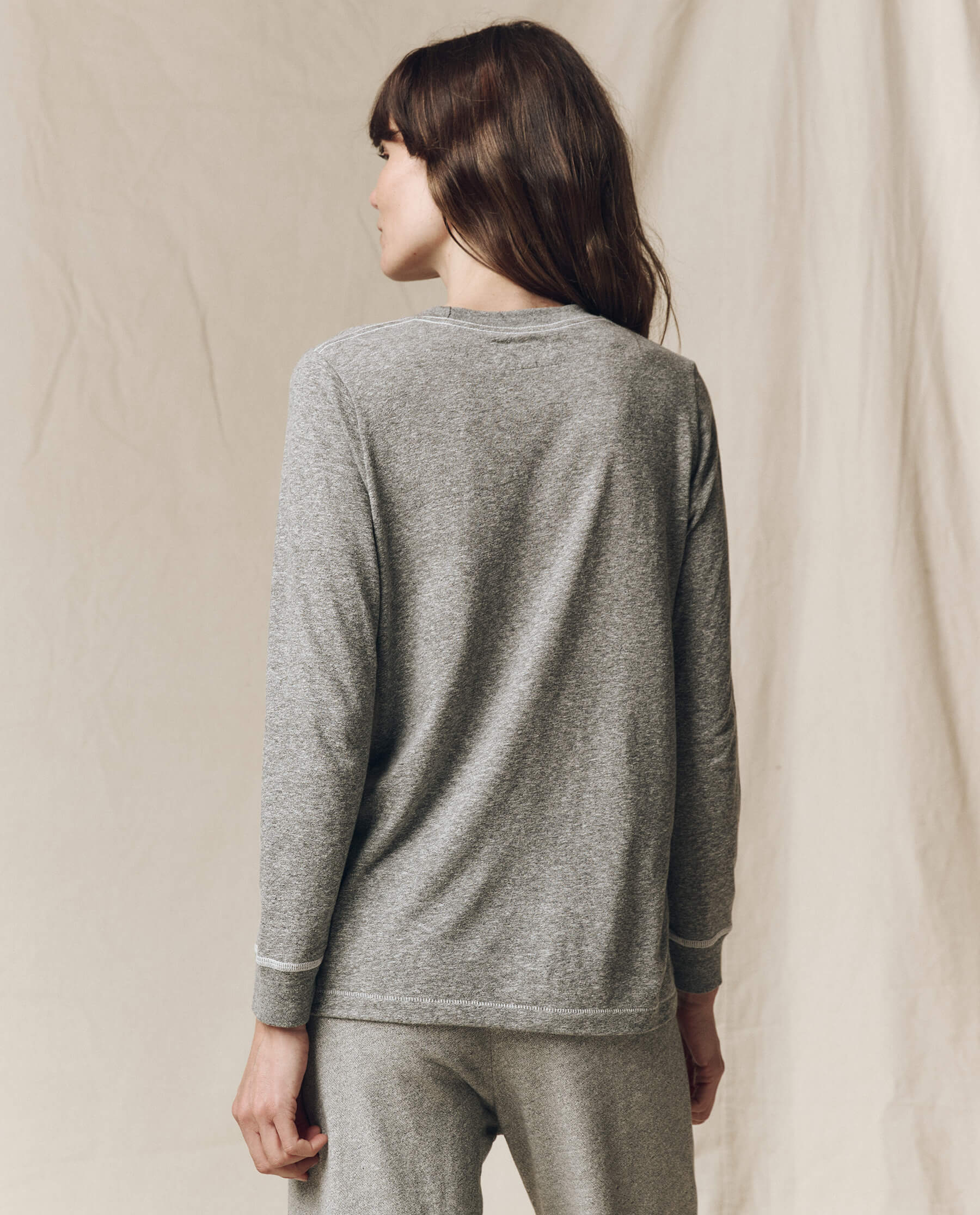 2109-the-long-sleeve-slim-tee.-solid-heather-grey-3.jpg The Long Sleeve Slim Tee. Solid -- Heather Grey