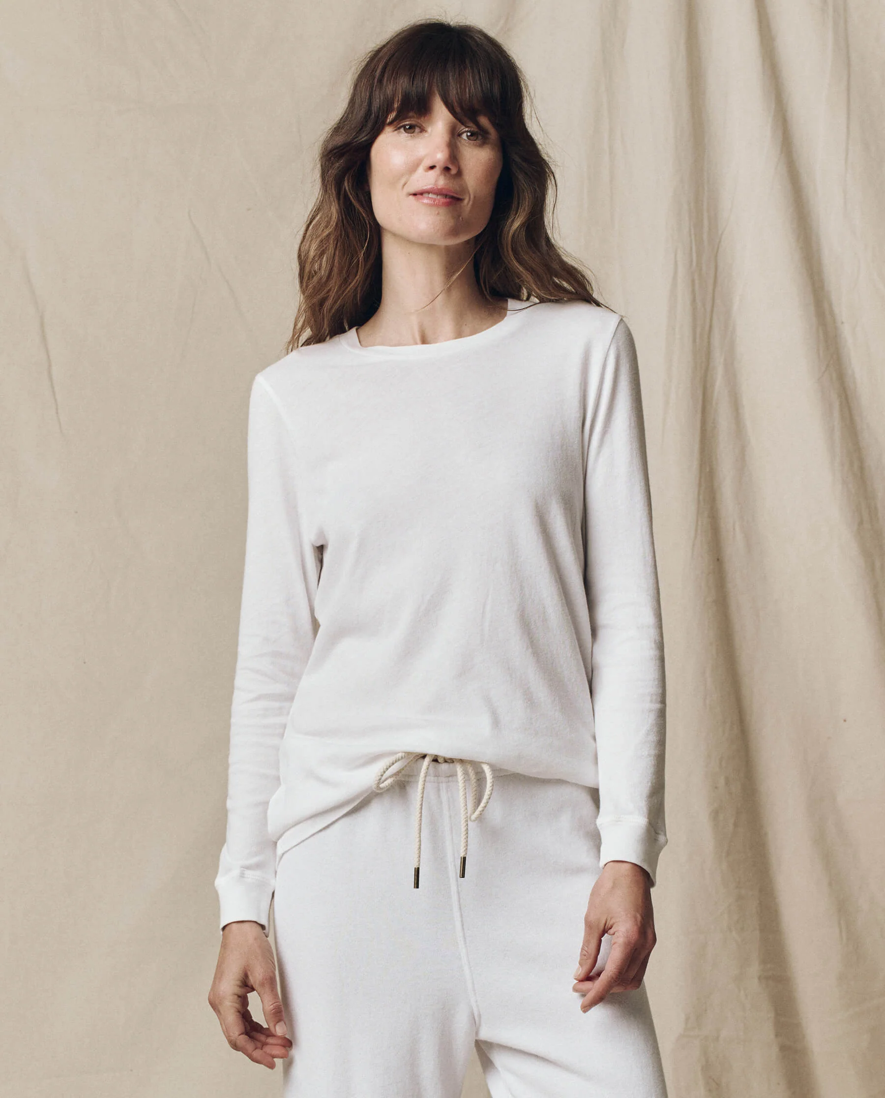 2114-the-long-sleeve-slim-tee.-solid-true-white-1.webp The Long Sleeve Slim Tee. Solid -- True White