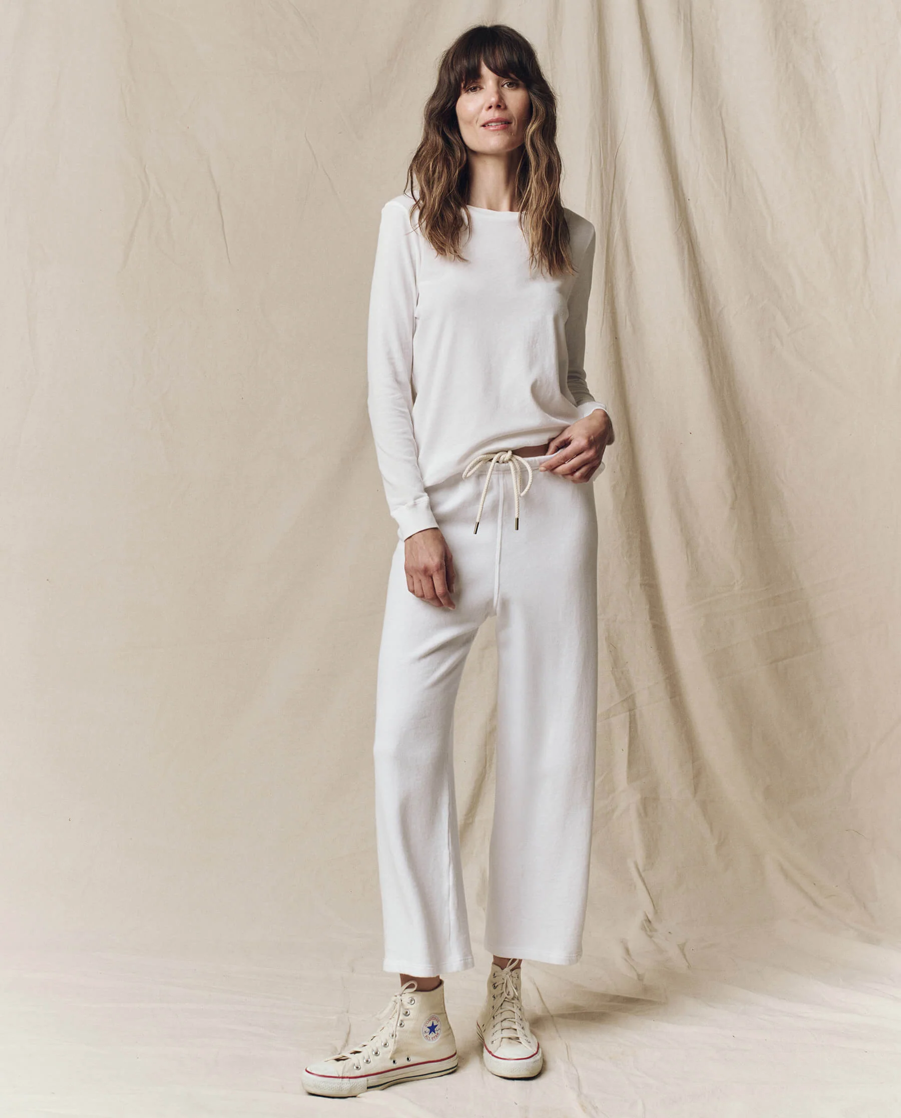 2114-the-long-sleeve-slim-tee.-solid-true-white-4.webp The Long Sleeve Slim Tee. Solid -- True White