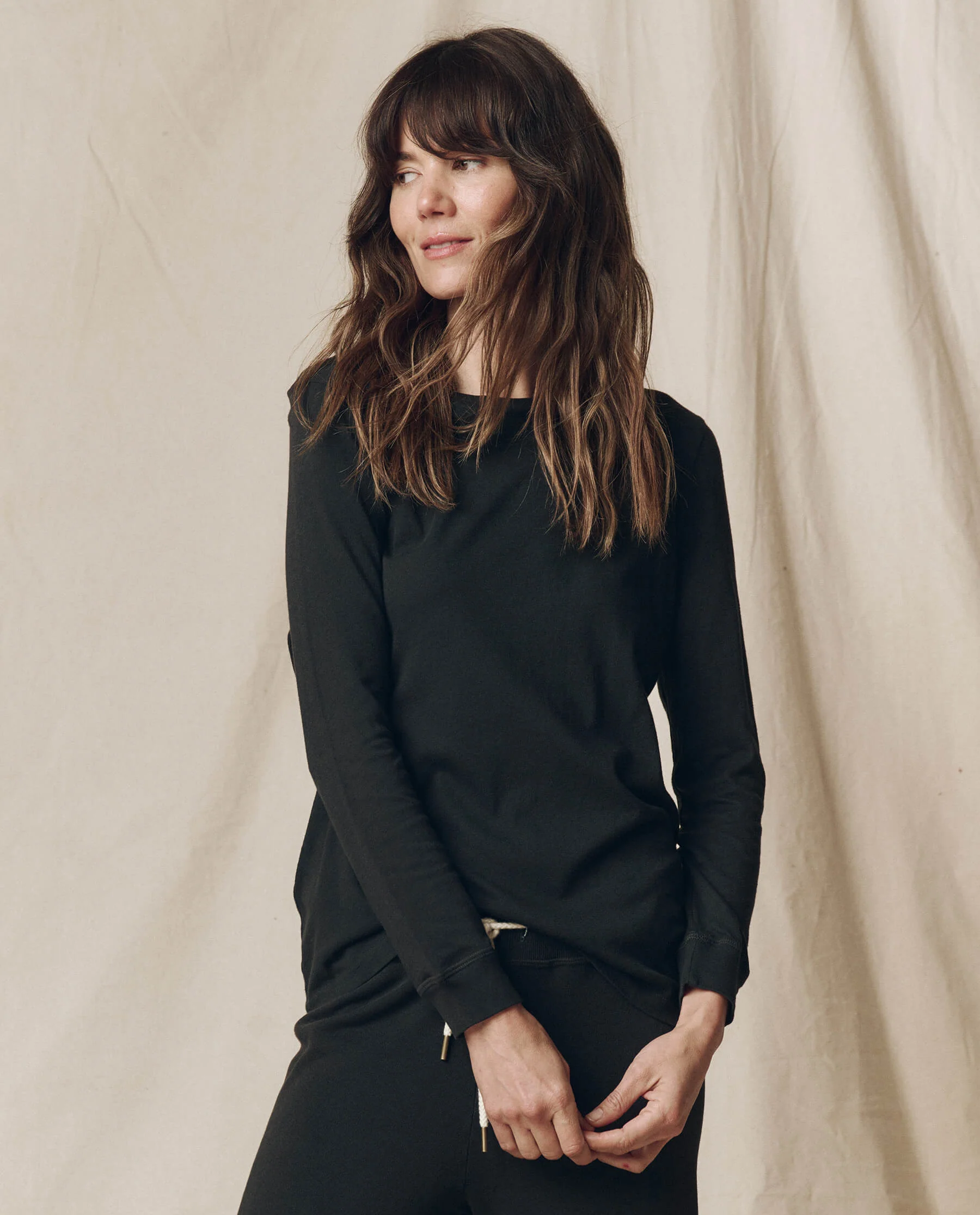 2119-the-long-sleeve-slim-tee.-solid-almost-black-1.webp The Long Sleeve Slim Tee. Solid -- Almost Black
