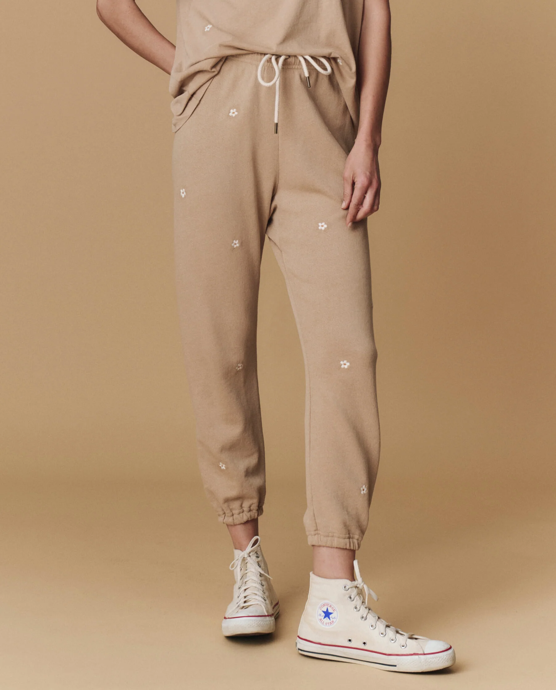 The Stadium Sweatpant. Embroidered -- Khaki with Daisy Embroidery