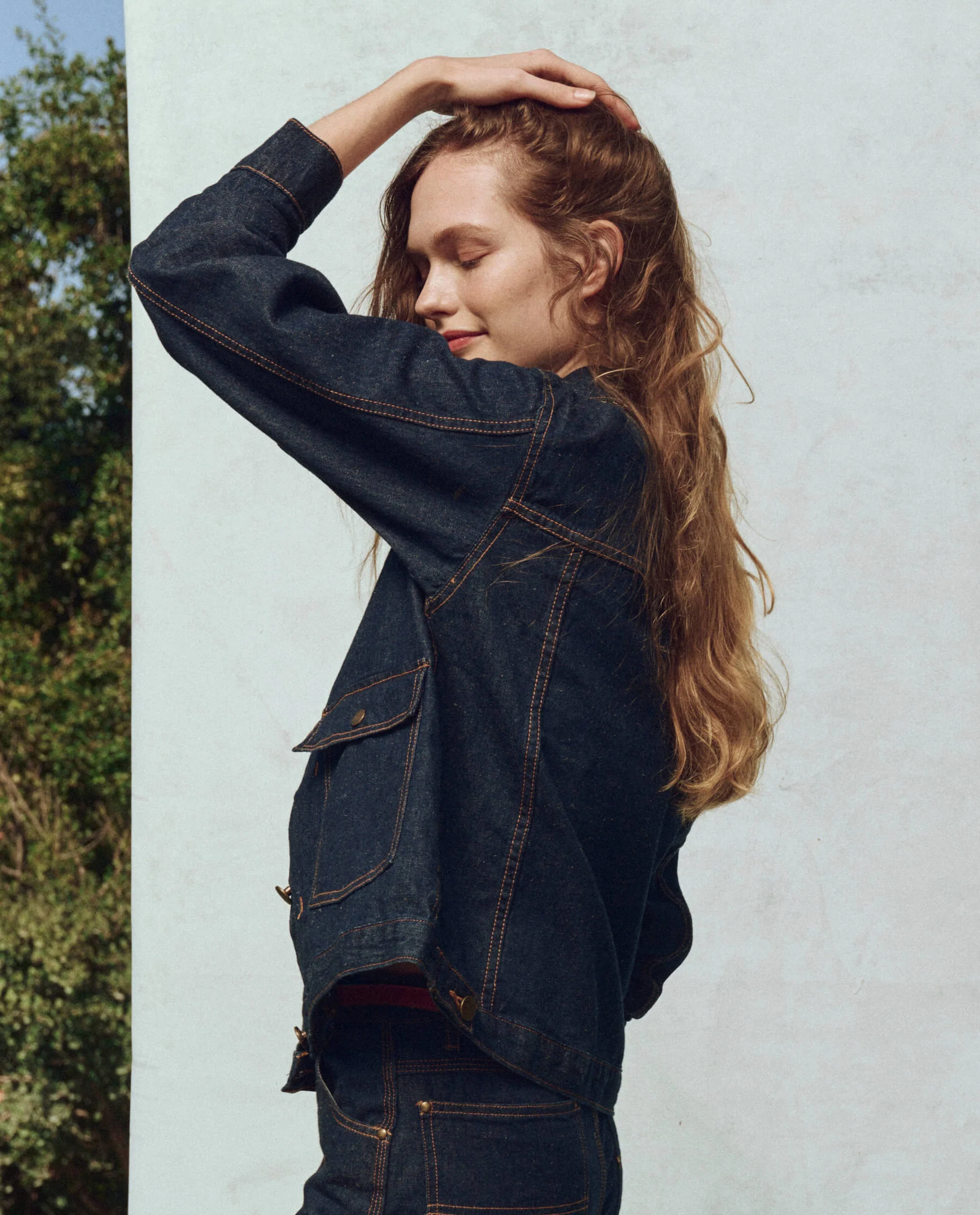 2602-the-workwear-jean-jacket.-rinse-5.webp The Workwear Jean Jacket. -- Rinse