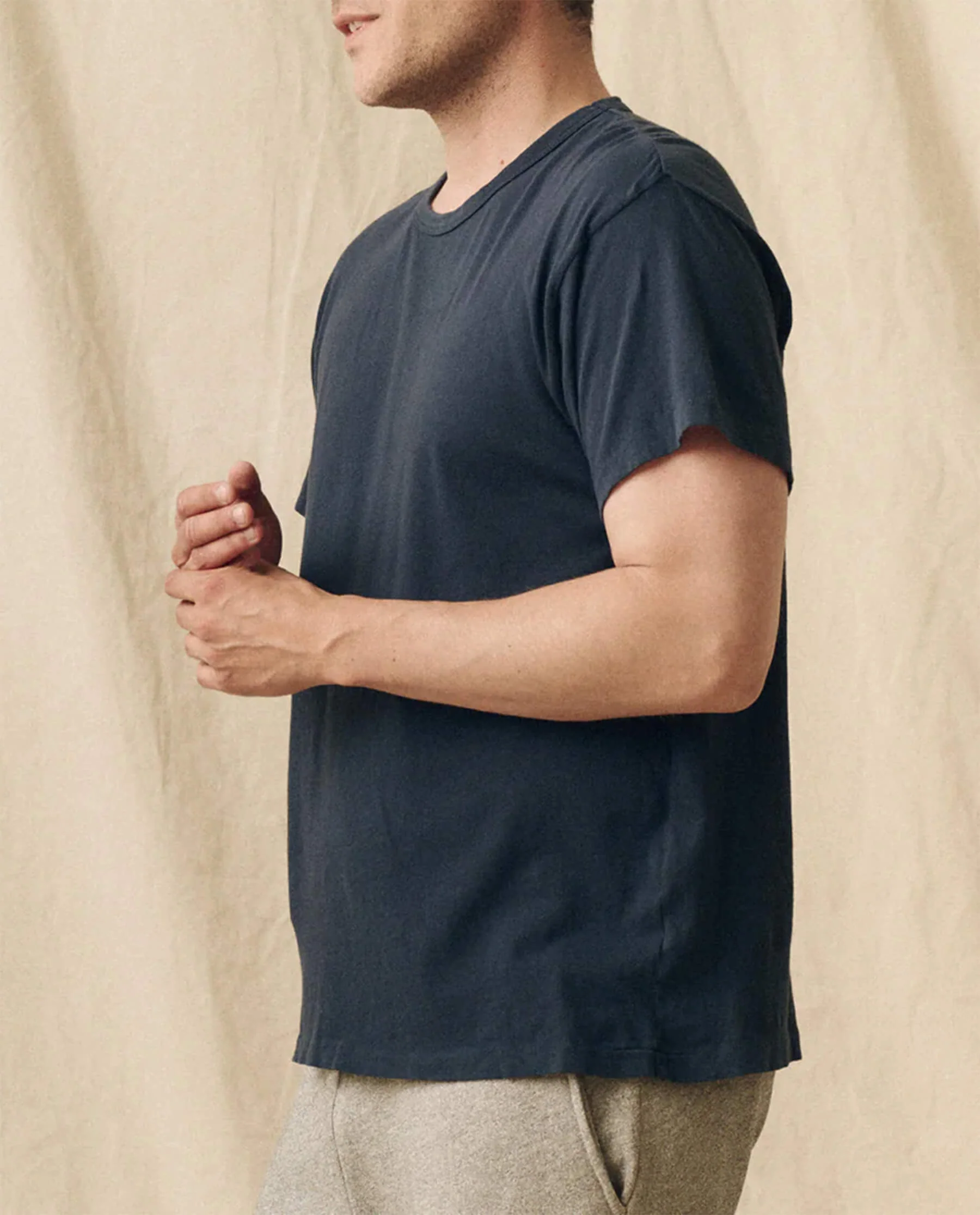 2757-the-men-s-slim-tee.-true-navy-4.webp The Men's Slim Tee. -- True Navy
