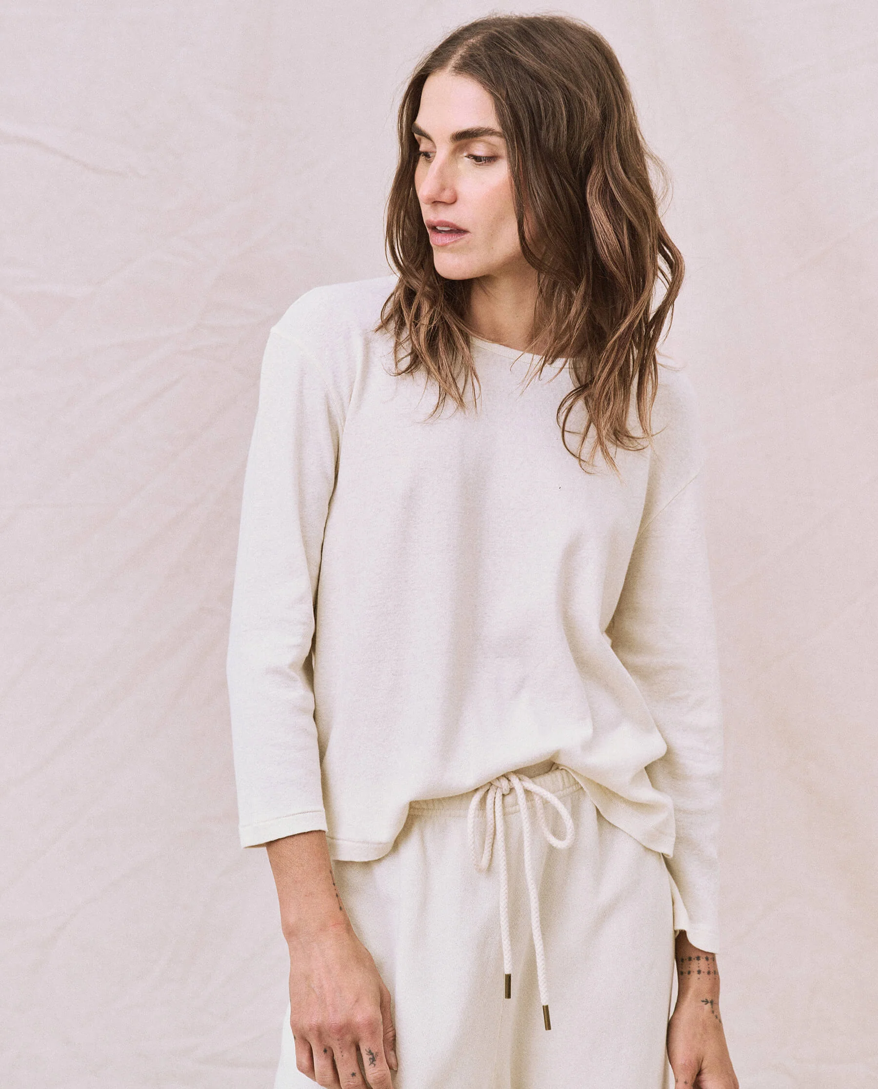 The Long Sleeve Recycled Slim Crew. -- Natural