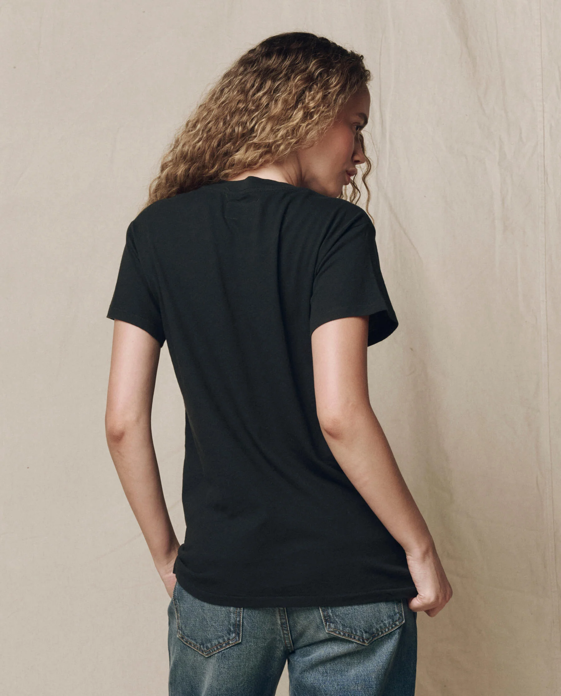 2783-the-slim-tee.-solid-almost-black-5.webp The Slim Tee. Solid -- Almost Black