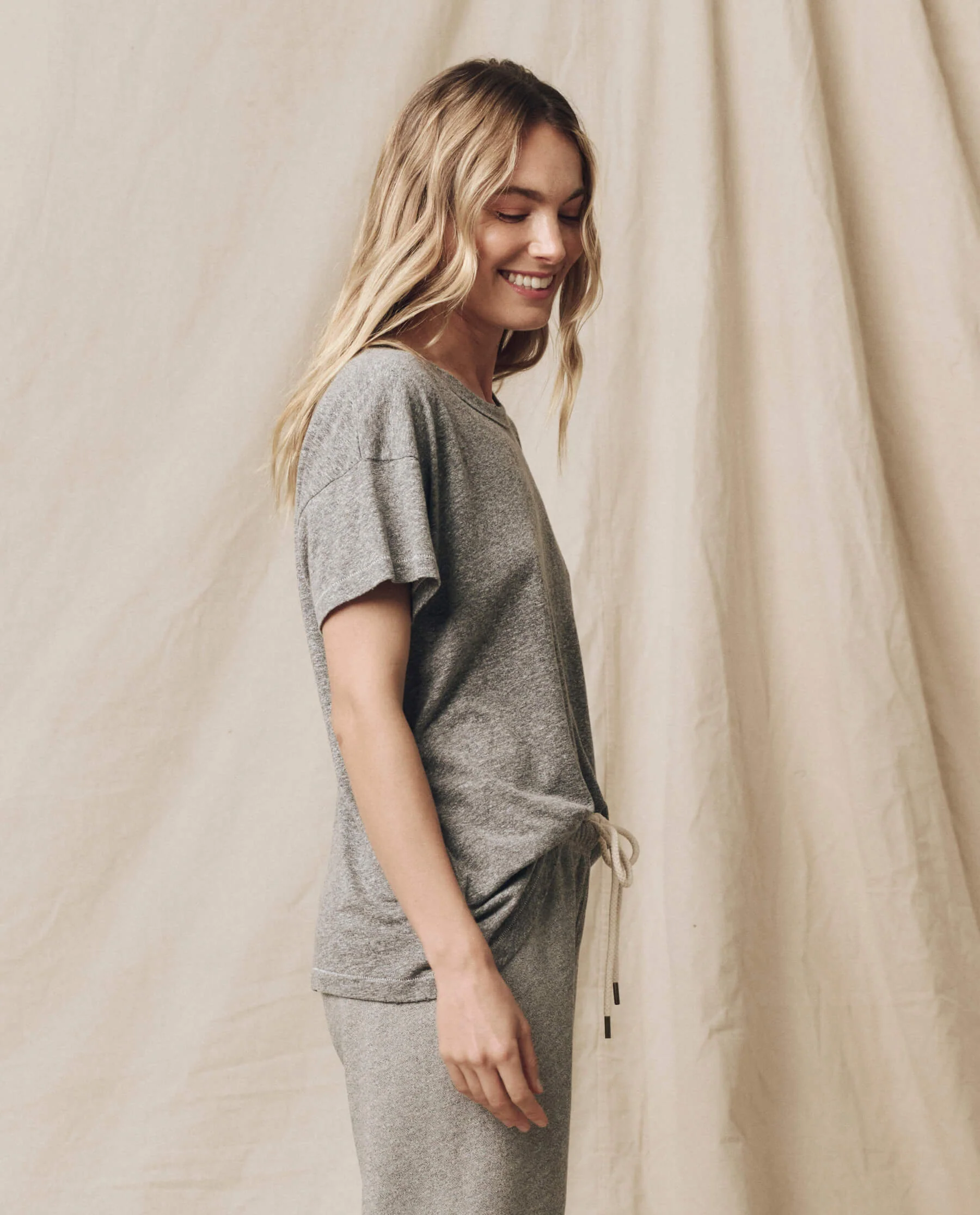 2943-the-boxy-crew.-solid-heather-grey-3.webp The Boxy Crew. Solid -- Heather Grey
