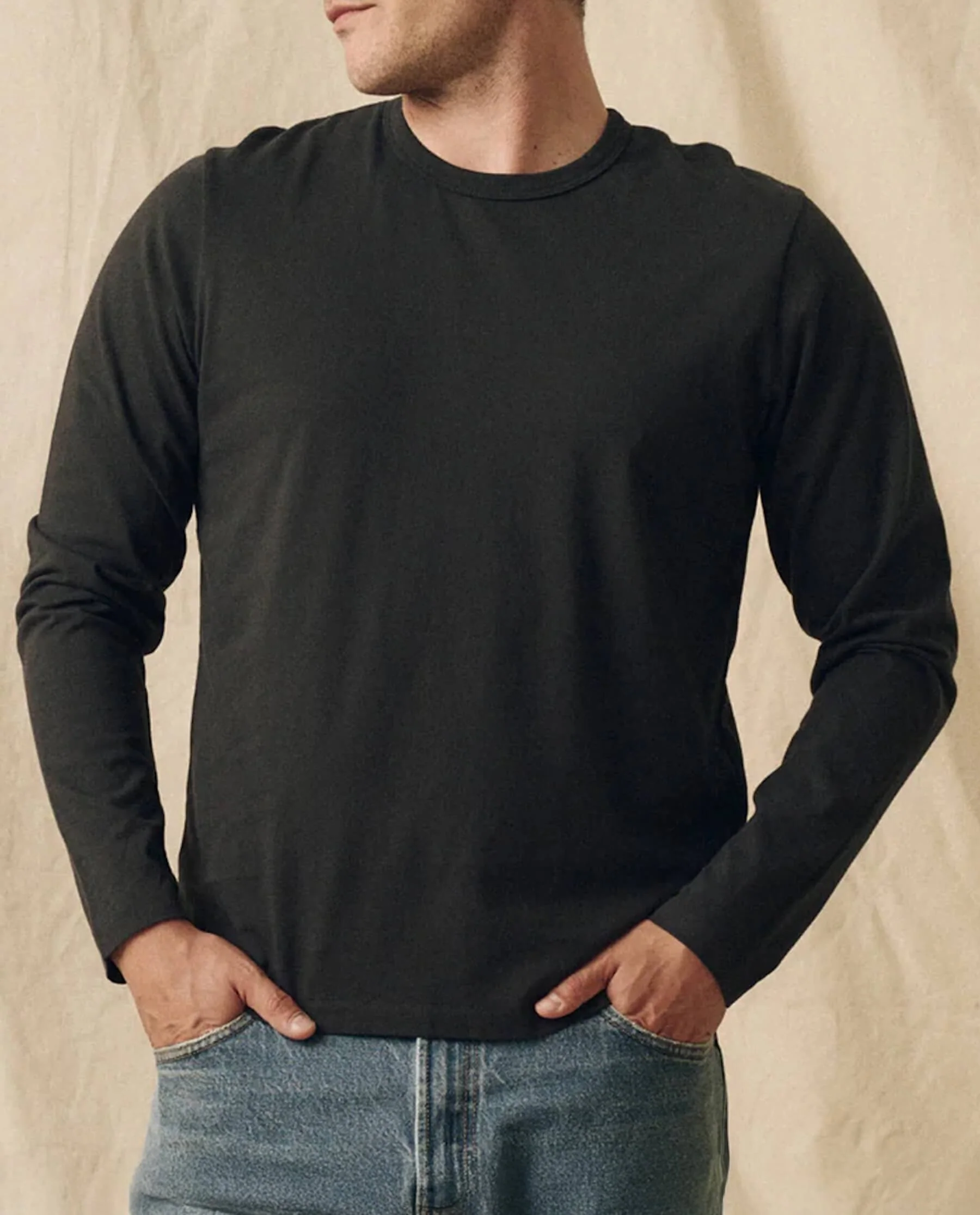 3086-the-men-s-pure-knits-long-sleeve-slim-crew.-solid-almost-black-3.webp The Men's Pure Knits Long Sleeve Slim Crew. Solid -- Almost Black