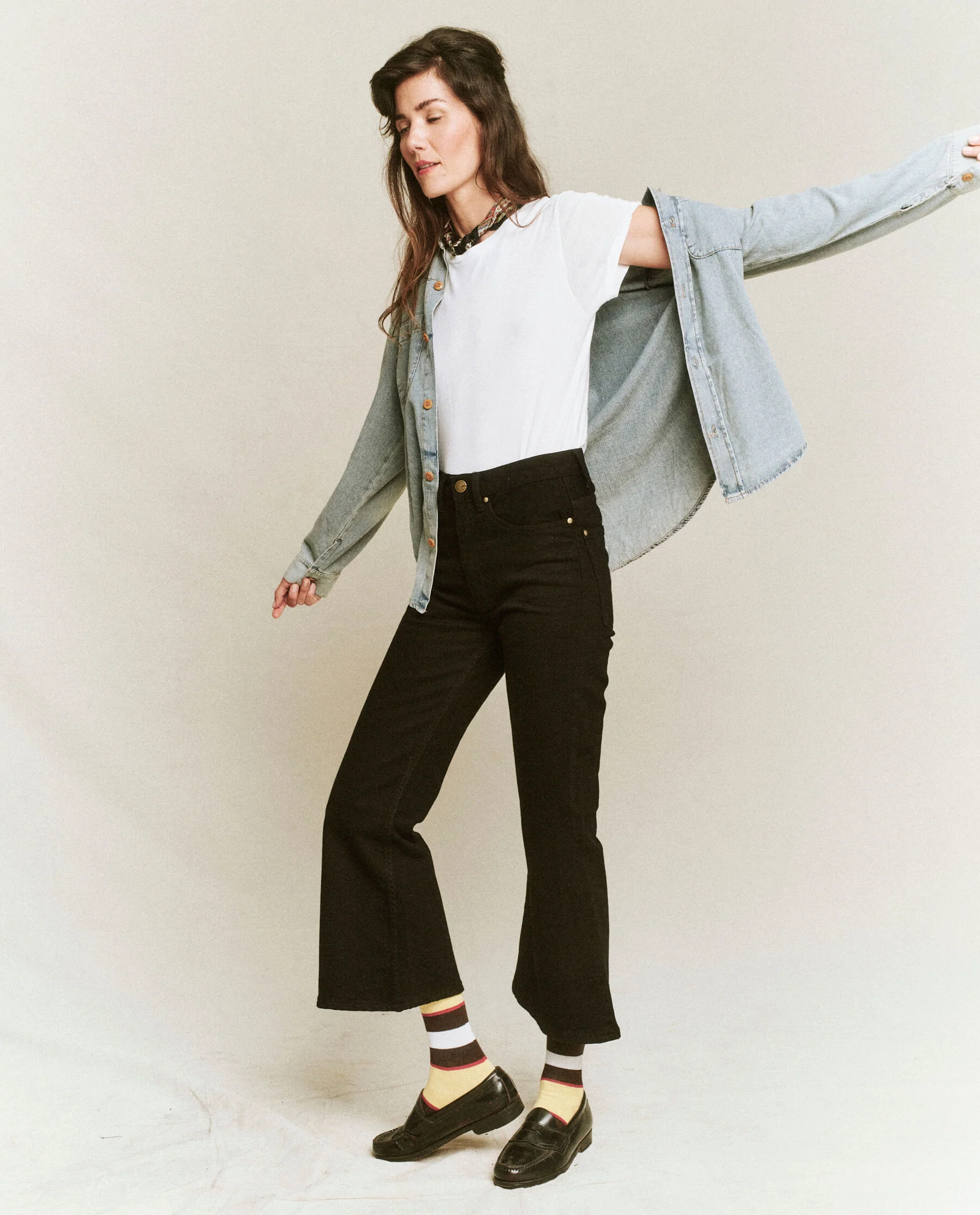 3121-the-kick-bell-jean.-carbon-2.webp The Kick Bell Jean. -- Carbon