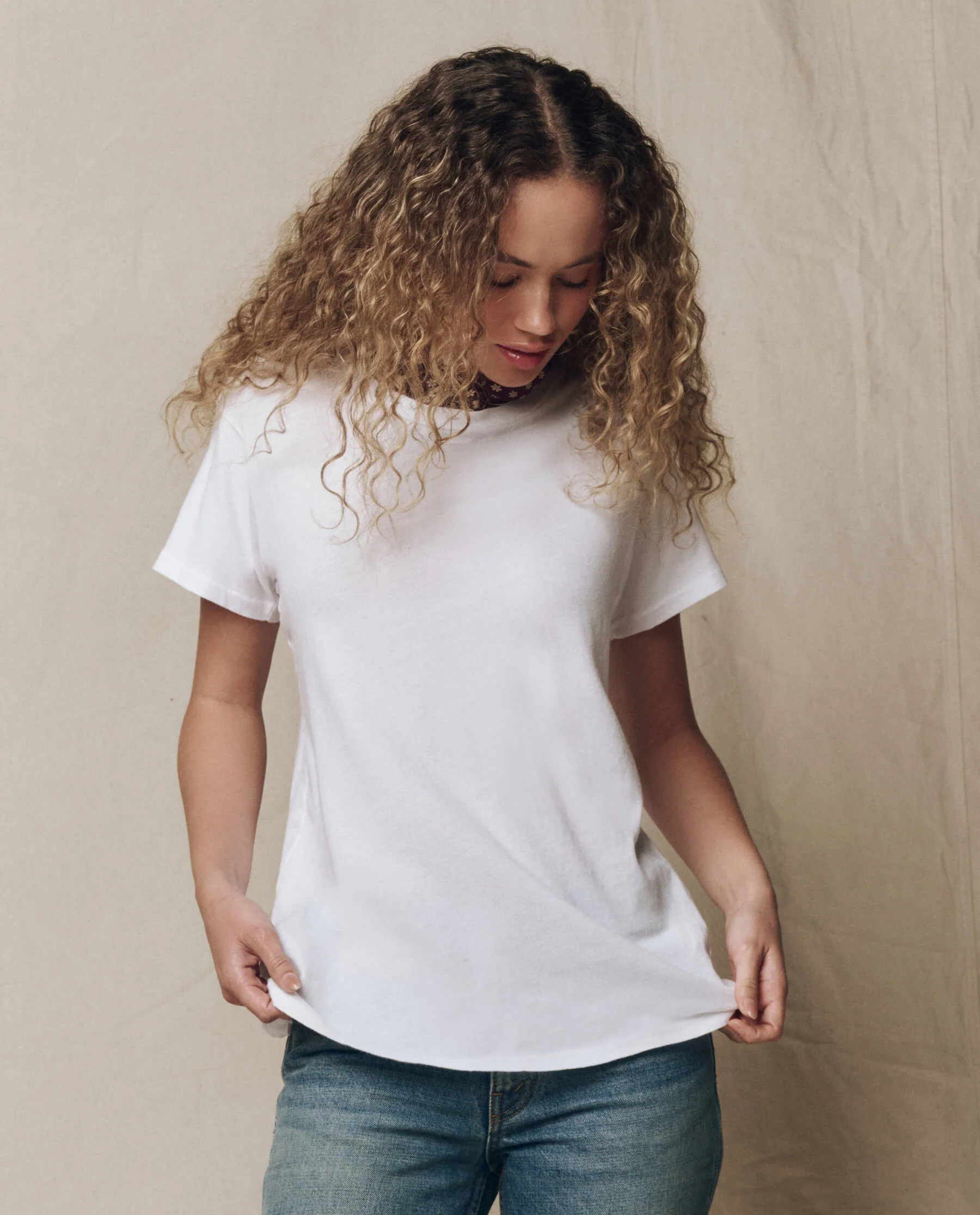 3144-the-slim-tee.-solid-true-white-1.webp The Slim Tee. Solid -- True White