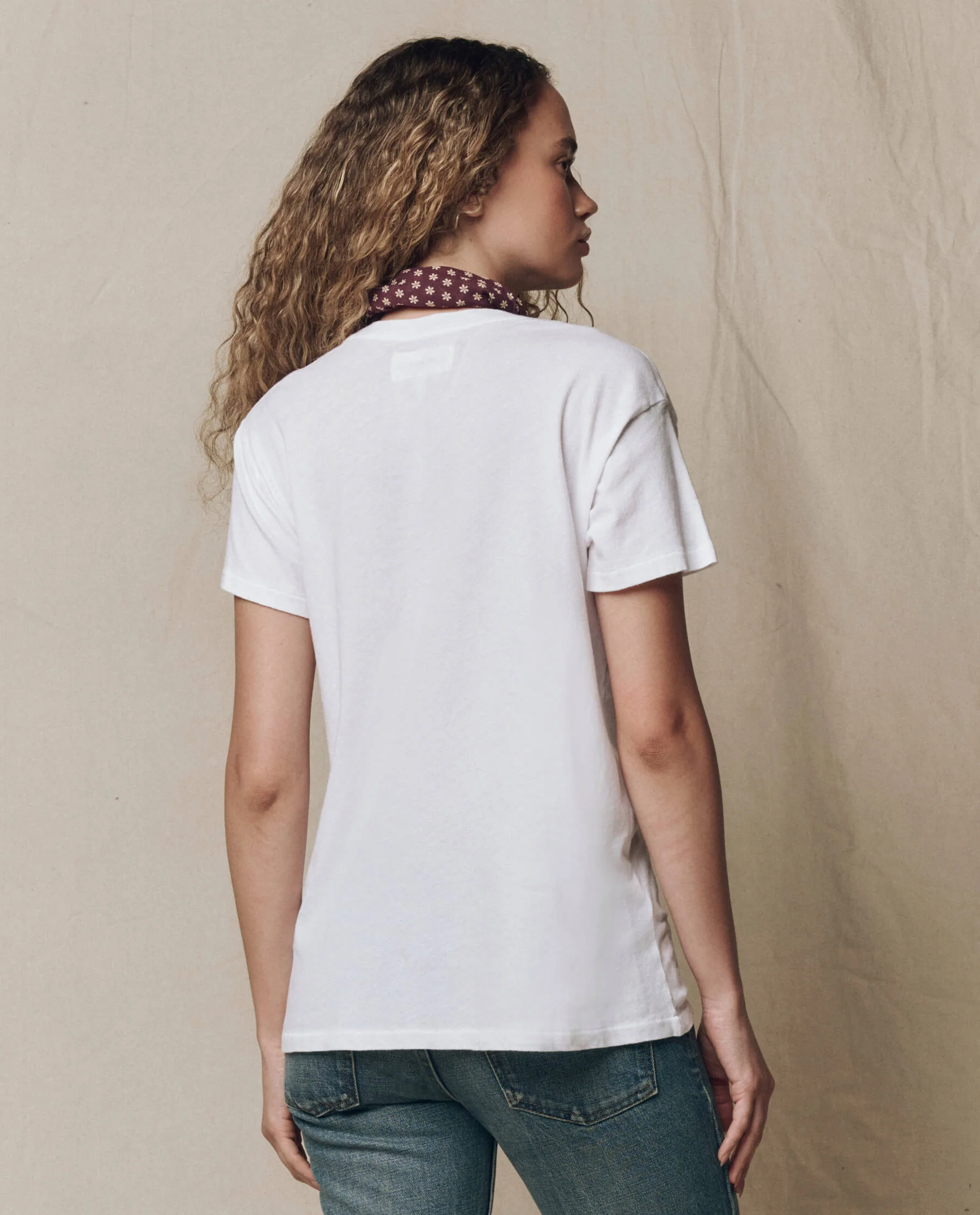 3144-the-slim-tee.-solid-true-white-4.webp The Slim Tee. Solid -- True White