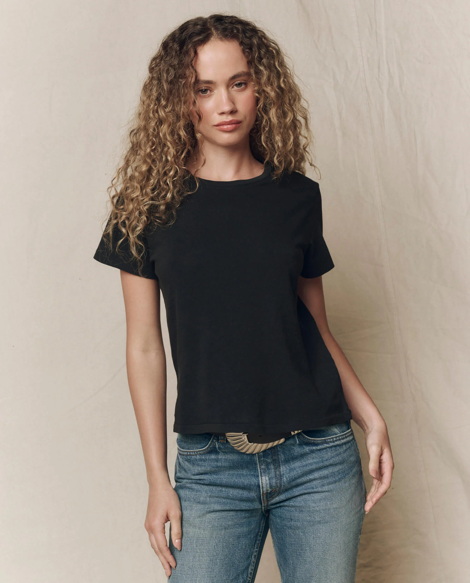3179-the-little-tee.-solid-almost-black-2.webp The Little Tee. Solid -- Almost Black