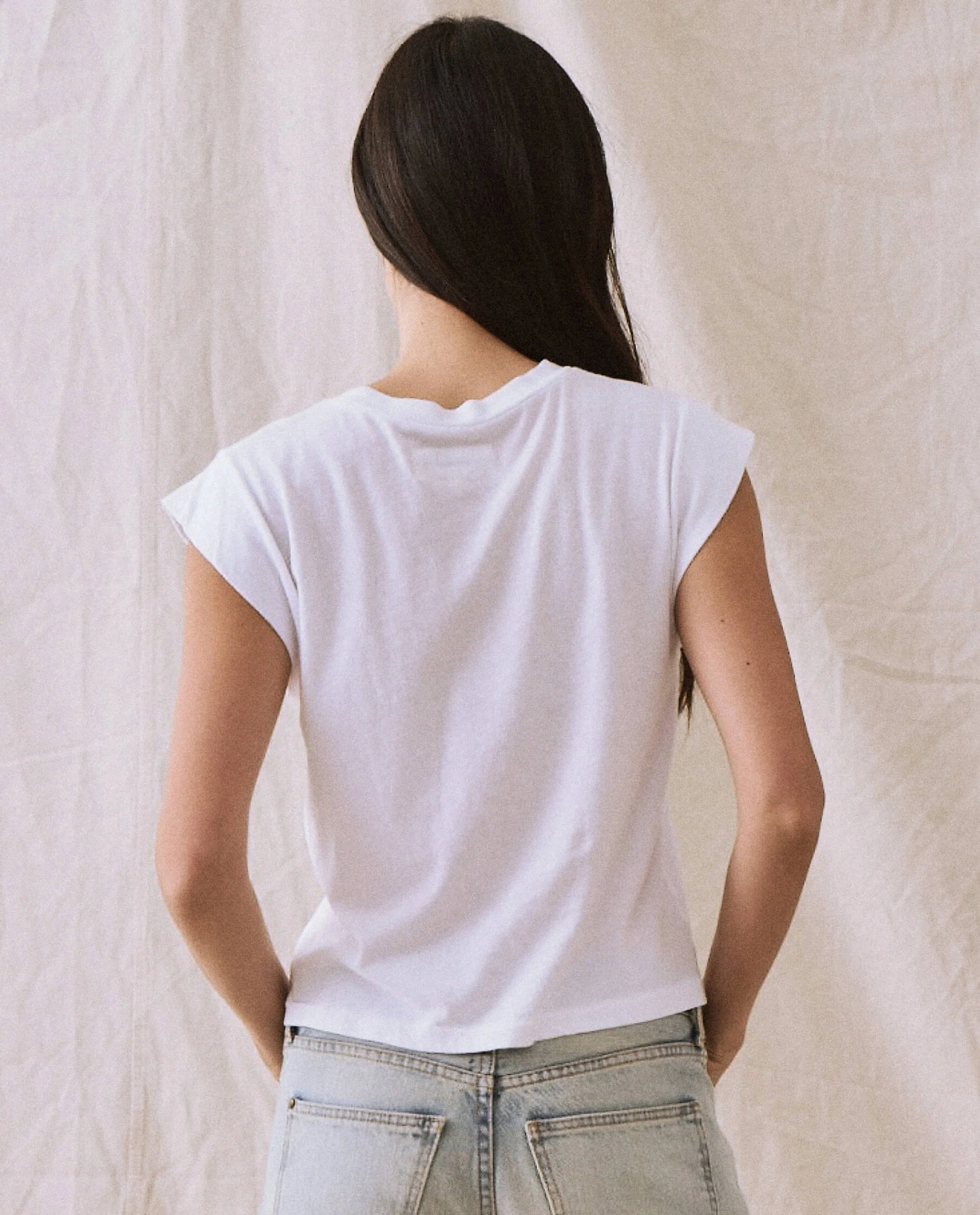3261-the-peak-shoulder-tee.-true-white-2.webp The Peak Shoulder Tee. -- True White