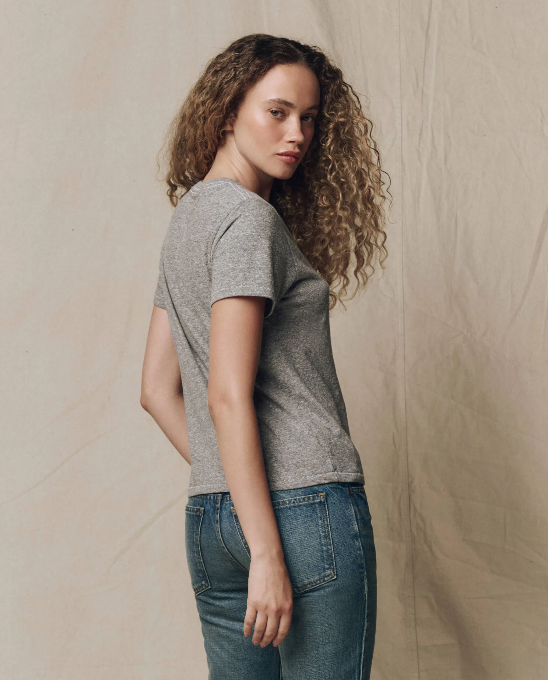 3285-the-little-tee.-solid-heather-grey-4.webp The Little Tee. Solid -- Heather Grey