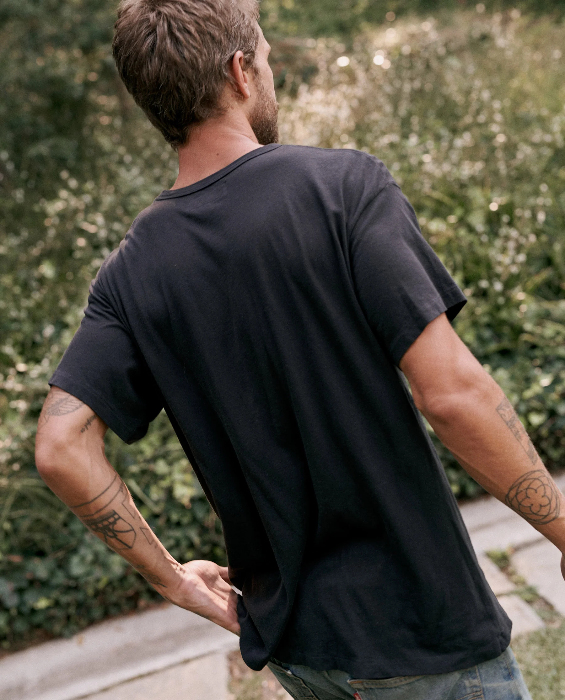 3499-the-men-s-boxy-crew.-almost-black-2.webp The Men's Boxy Crew. -- ALMOST BLACK