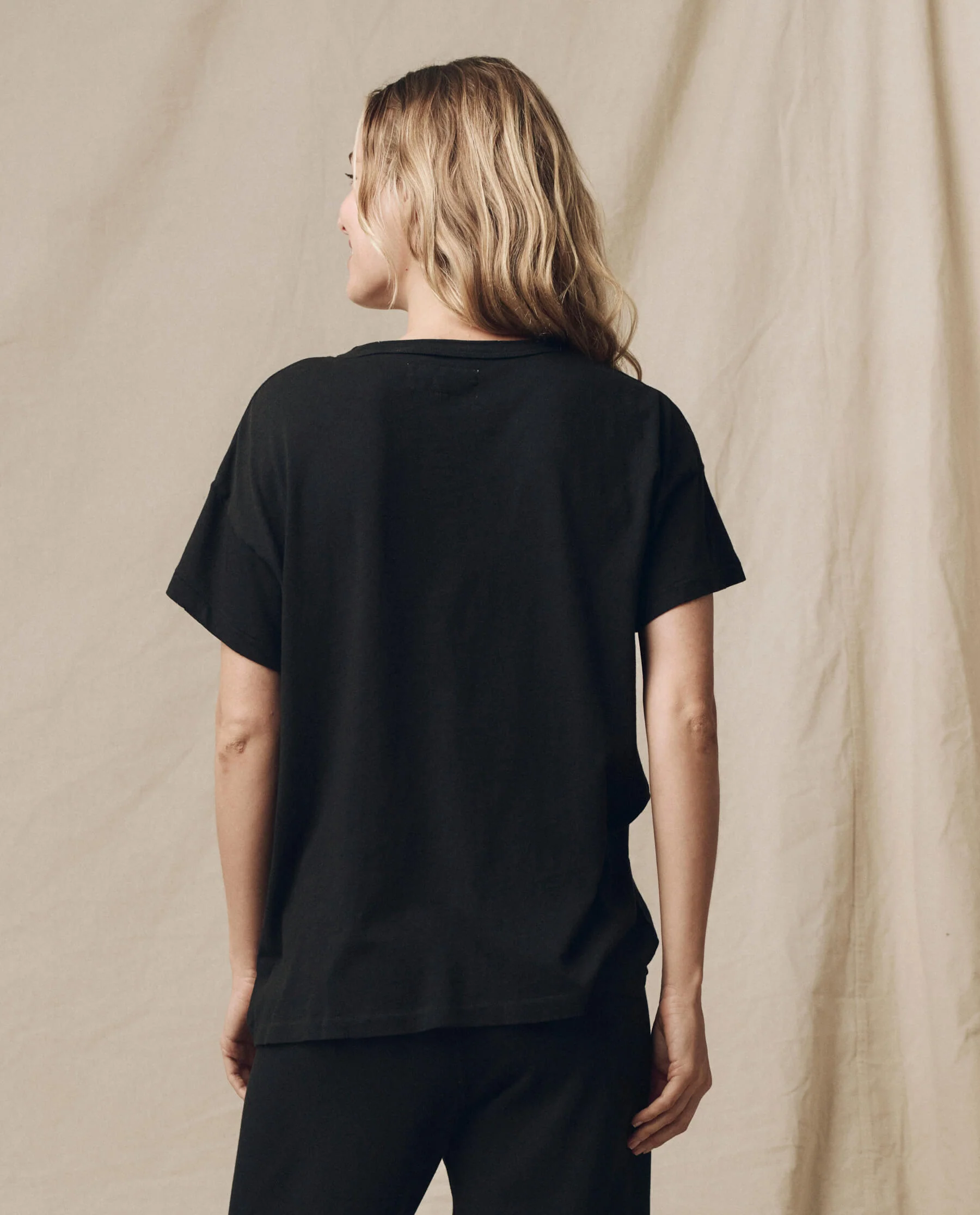 3588-the-boxy-crew.-solid-almost-black-2.webp The Boxy Crew. Solid -- Almost Black