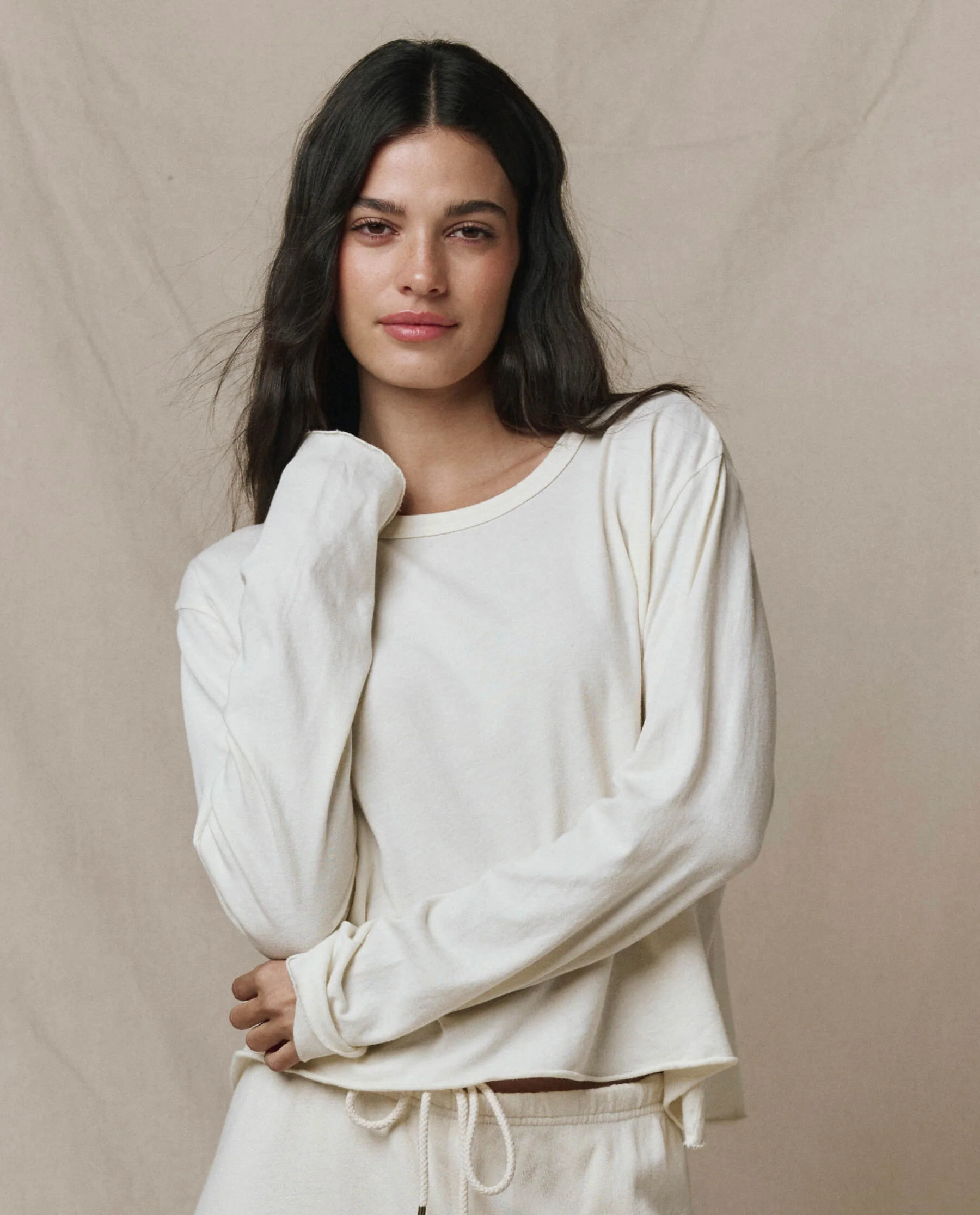 3600-the-long-sleeve-crop-tee.-washed-white-2.webp The Long Sleeve Crop Tee. -- Washed White