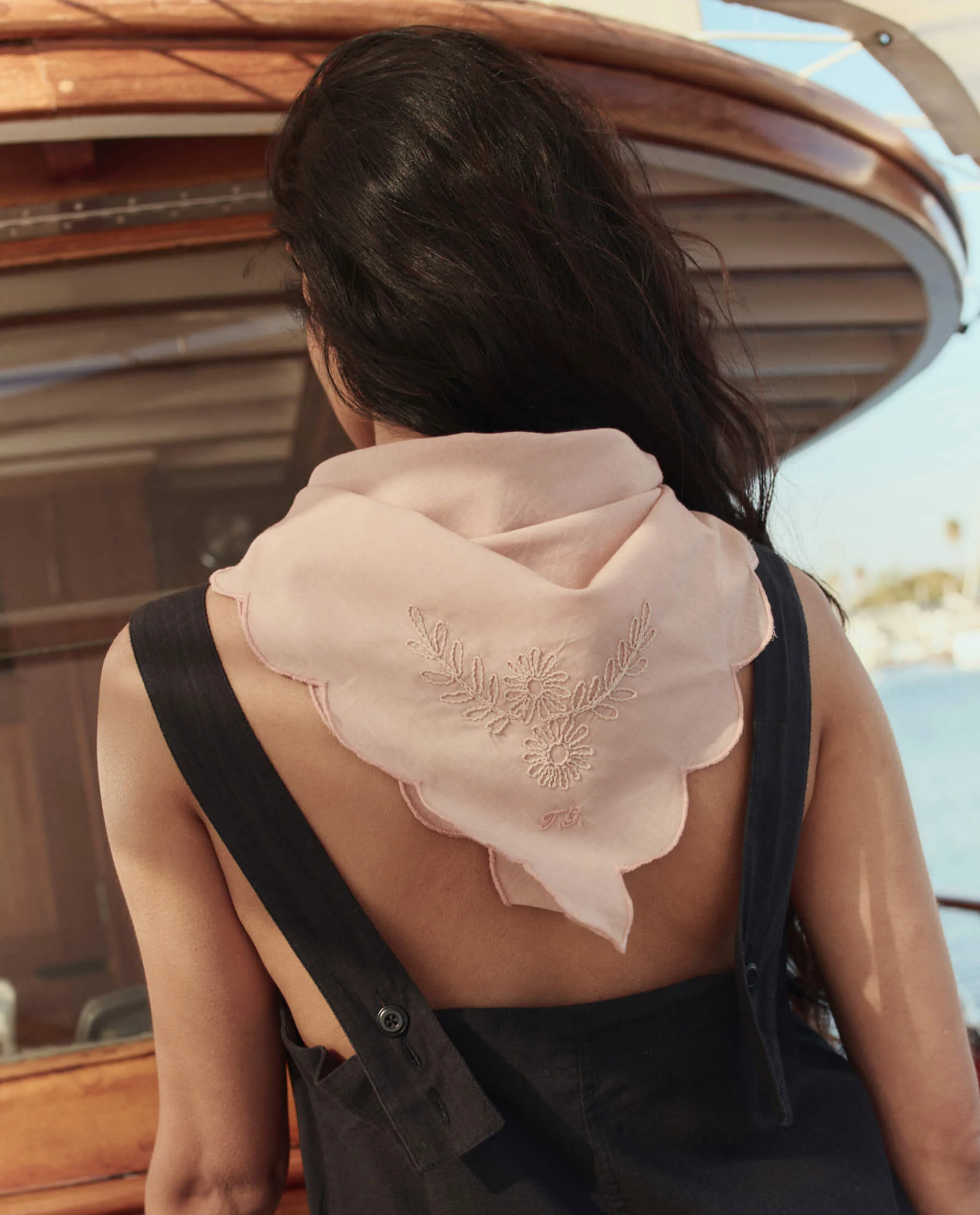 The Scalloped Bandana. -- Petal