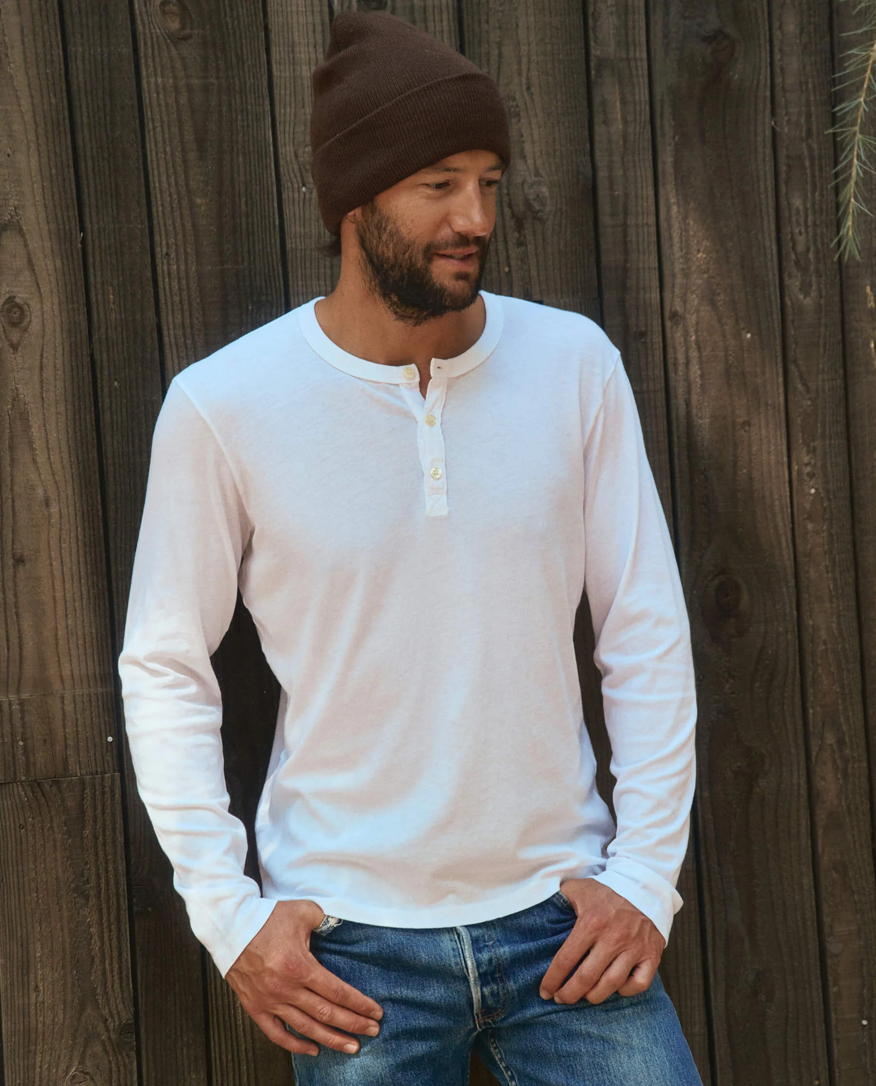 714-the-men-s-slim-henley.-true-white-1.webp The Men's Slim Henley. -- True White